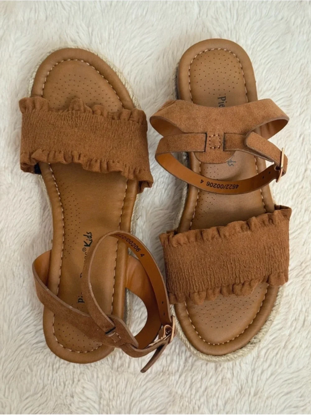 Pierre Dumas Kids Brown Ruffle Strap Sandals